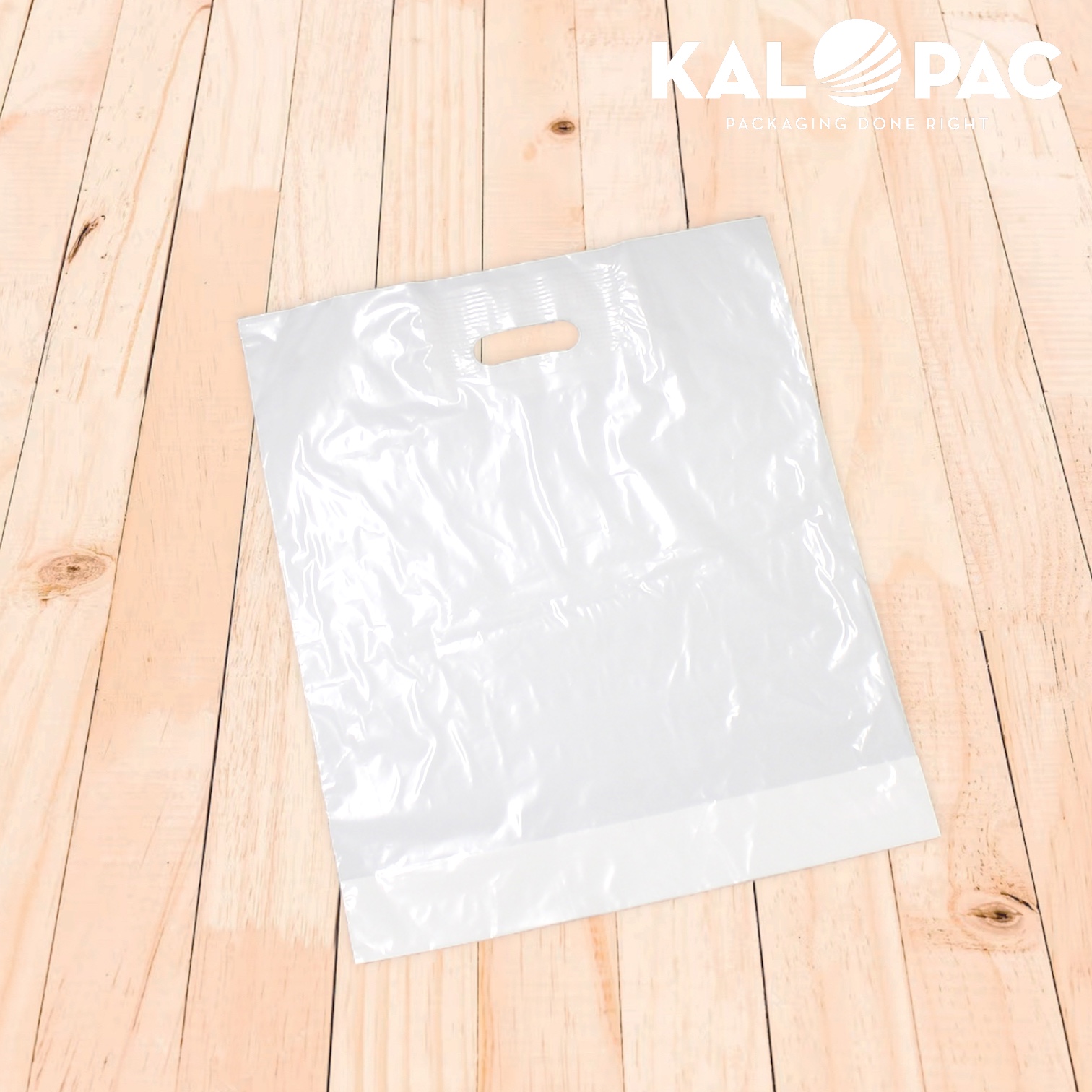 15x18x4 White Patch Handle Bag